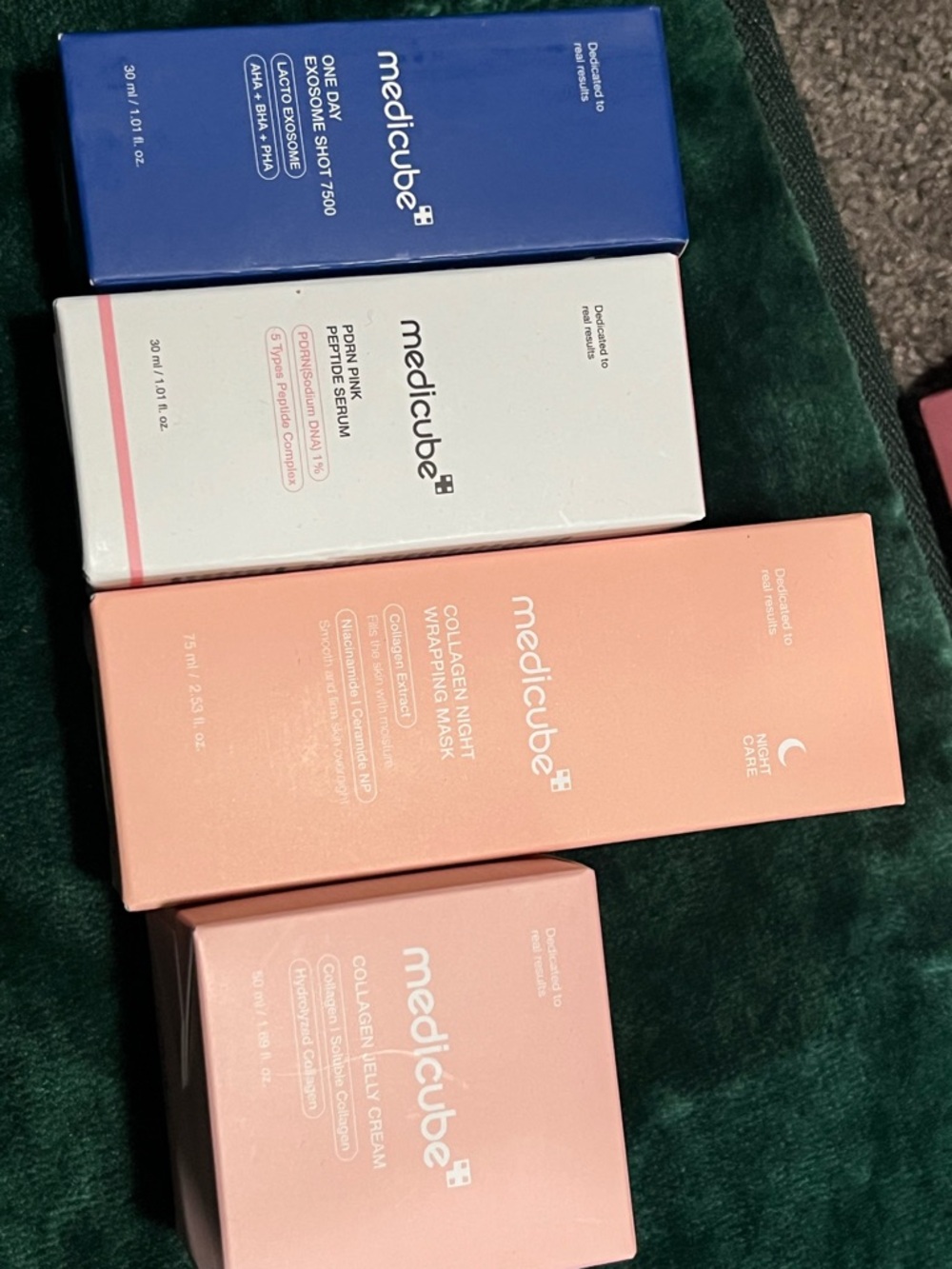 Medicube Collagen Night Wrapping Mask - Pink - Picture 2 of 2